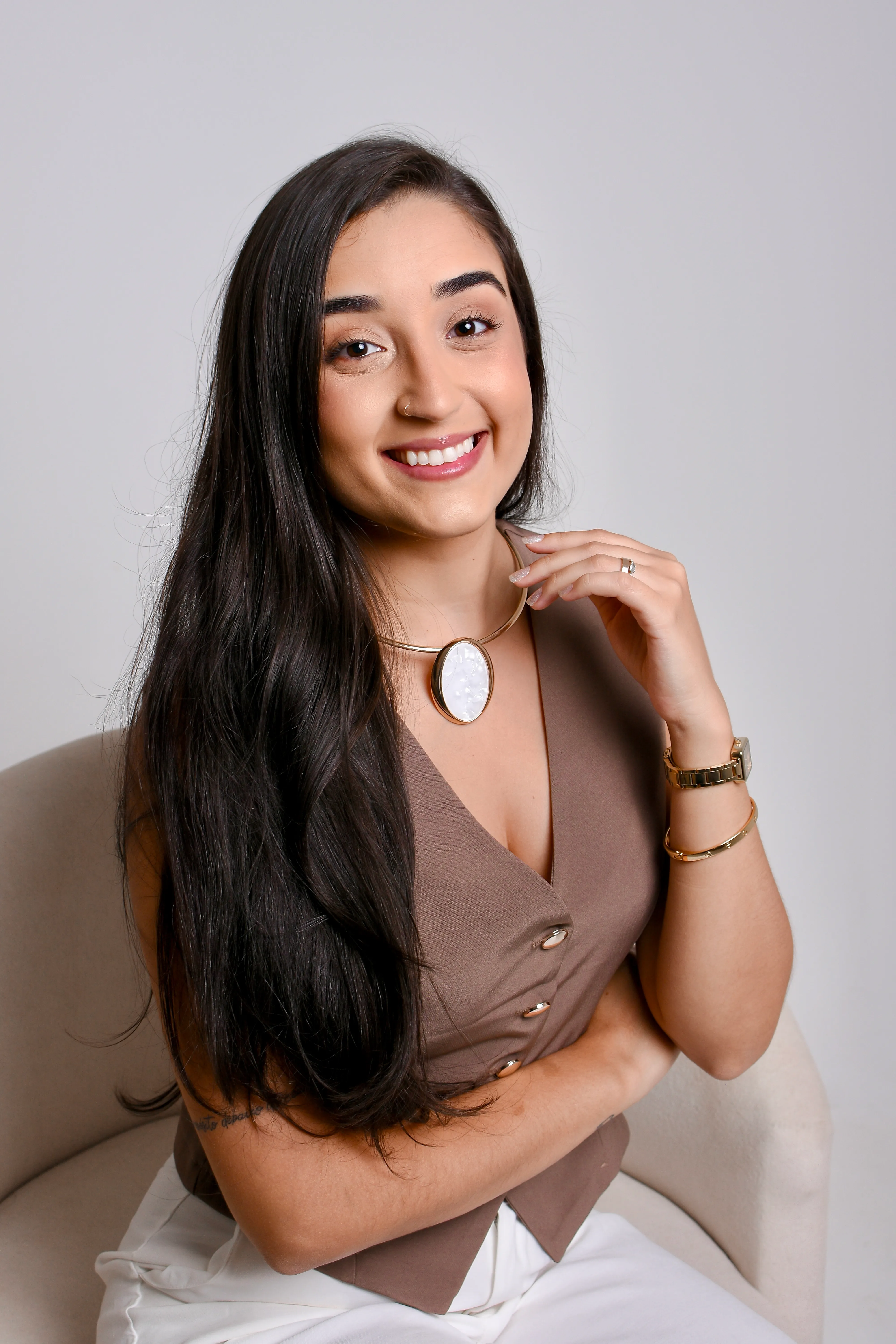 Dra. Évellyn Maltez, cirurgiã-dentista